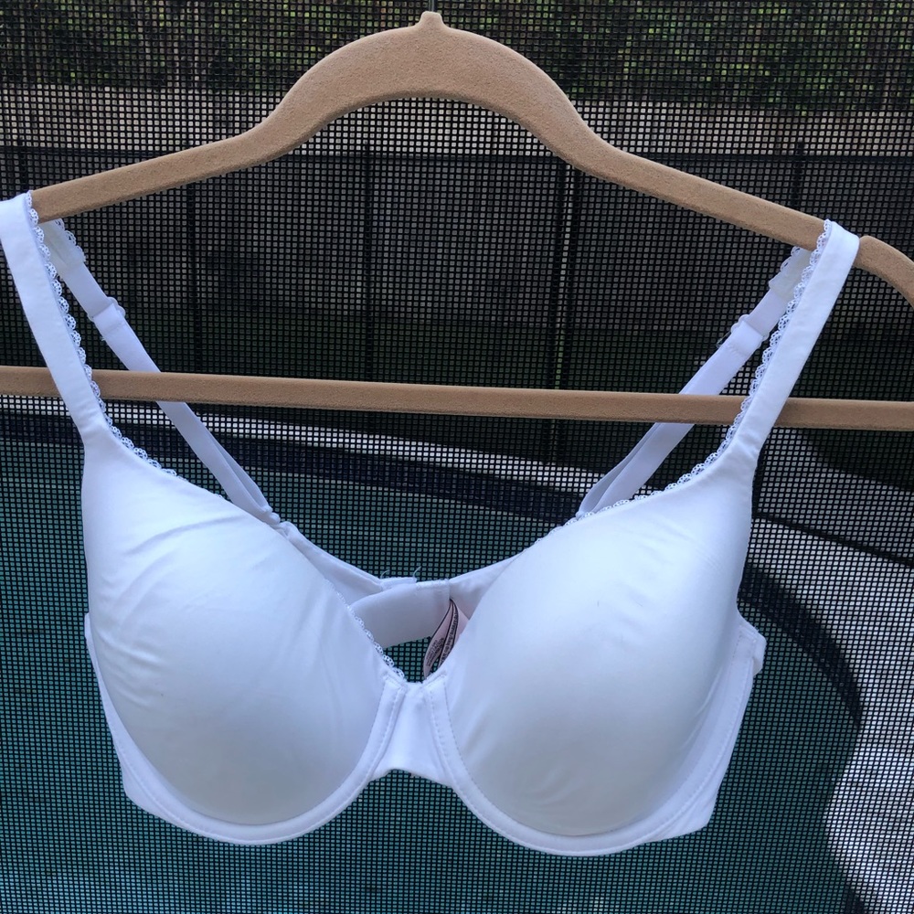 Victoria Secret White Bra Sz 34D Lined Coverage